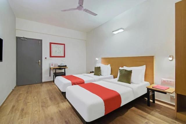 Kanak Beacon Hotel - Ashram Road Ahmedabad Exterior foto