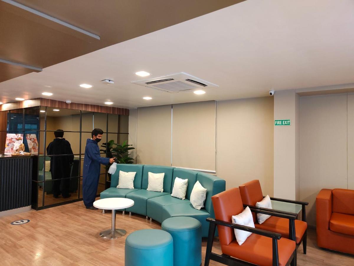 Kanak Beacon Hotel - Ashram Road Ahmedabad Exterior foto